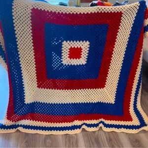 Vtg Granny Square RED WHITE BLUE CREAM Holiday /USA Crochet Afghan Throw Blanket